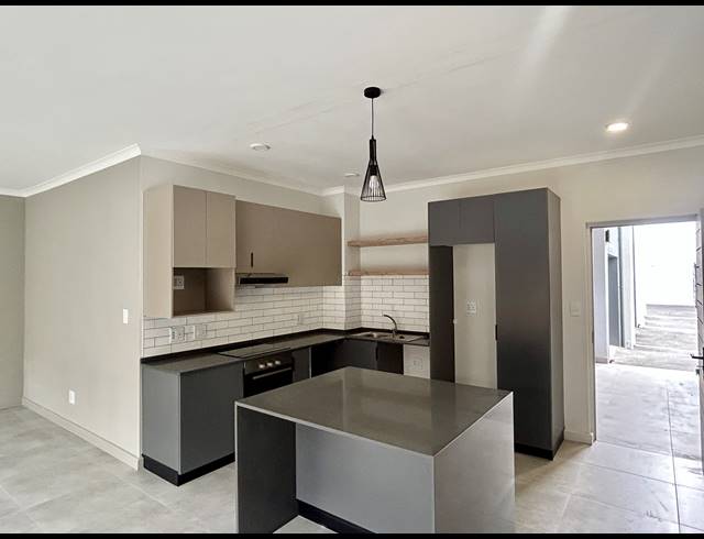 2 BEDROOM APARTMENT FOR SALE IN WESTBROOK